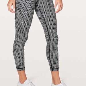 Lululemon Wunder Under Hi-Rise 7/8 Tights Leggings size 6 Luxtreme EUC